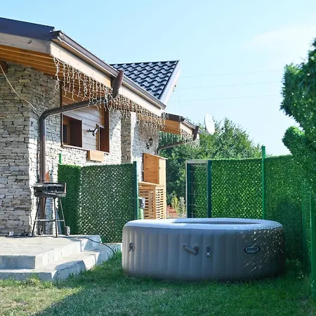 Willa Raphael With Jacuzzi Near The Pirin Golf