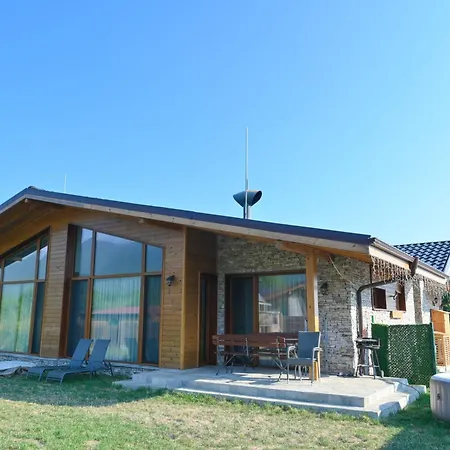 Willa Raphael With Jacuzzi Near The Pirin Golf
