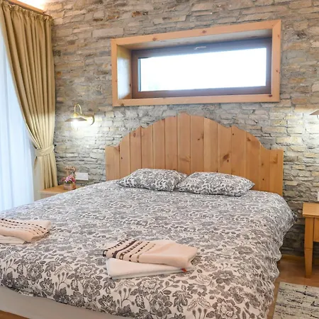 Raphael W Jacuzzi Near Pirin Golf Villa